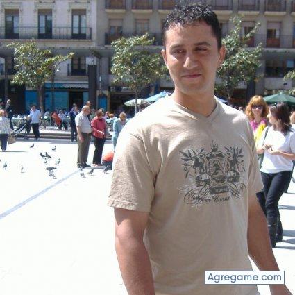 rmadridcf chico separado en Zaragoza