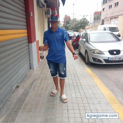 edinsonemm-nuel chico soltero en Paterna