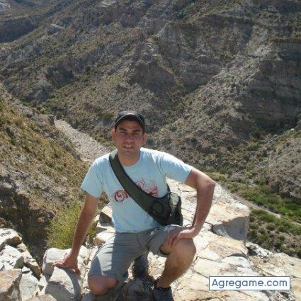 Ernesto76 chico soltero en Villa Insuperable