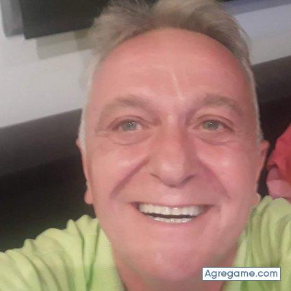 Javo792 chico soltero en La Pobla De Vallbona