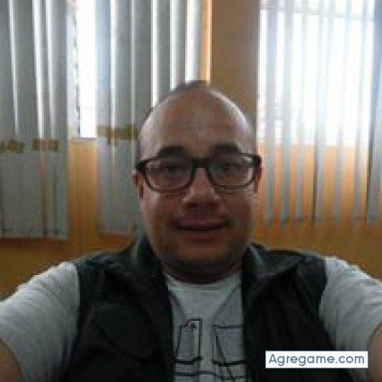 henrrybladimir chico divorciado en Loja