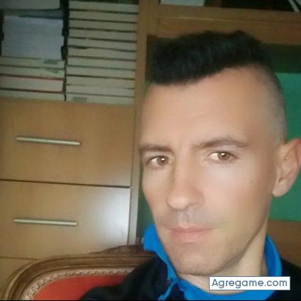 alvarin867 chico soltero en Gijón