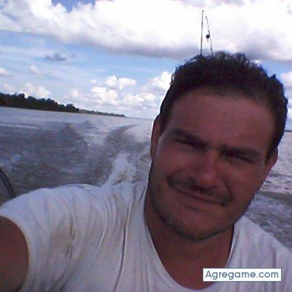 13dar chico soltero en Tigre