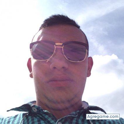 danielleon19 chico soltero en Palestina