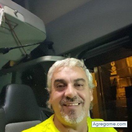 Reca1 chico soltero en Puerto De La Cruz