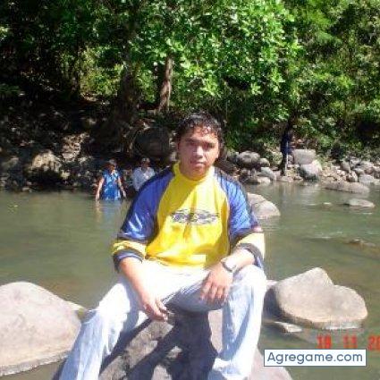 tony2101 chico soltero en Guatemala