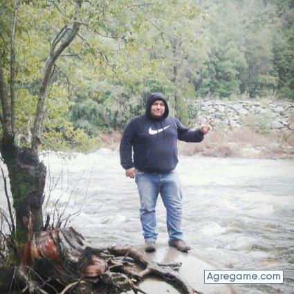 Marcobaeza chico soltero en Cabrero