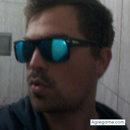 maxinf chico soltero en Avellaneda