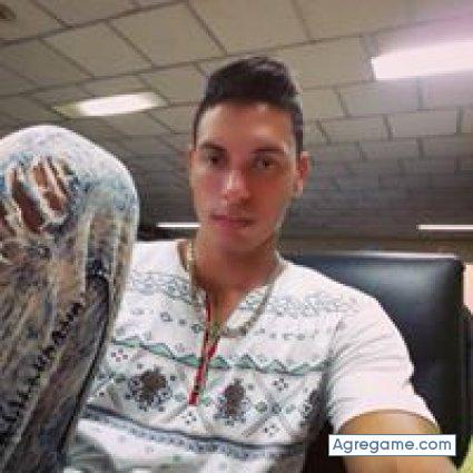 ericklora chico soltero en La Habana Vieja