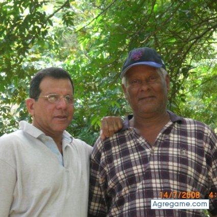 aquiluis chico casado en Ensanche Libertad