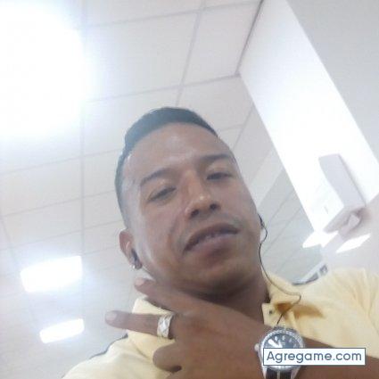 Nochileon chico soltero en Santa Lucía