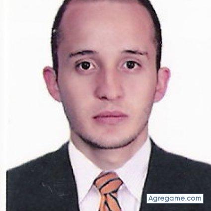 julian2008 chico soltero en Medellín