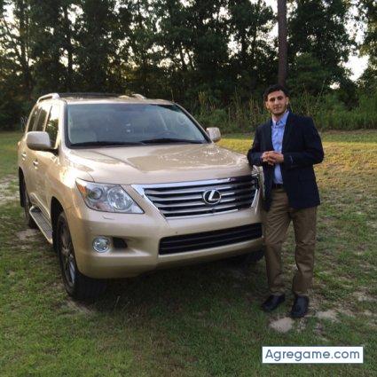 xelaxela chico soltero en Boone