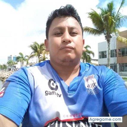 Menique chico soltero en Guayaquil