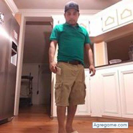 raulcanseco chico soltero en Greensboro