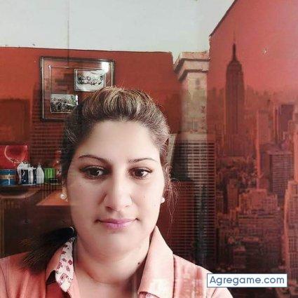 Evoleth chica separada en Piribebuy