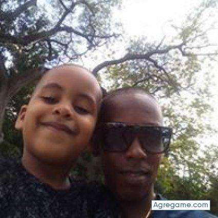 alexandercardenas829 chico soltero en Santiago De Las Vegas