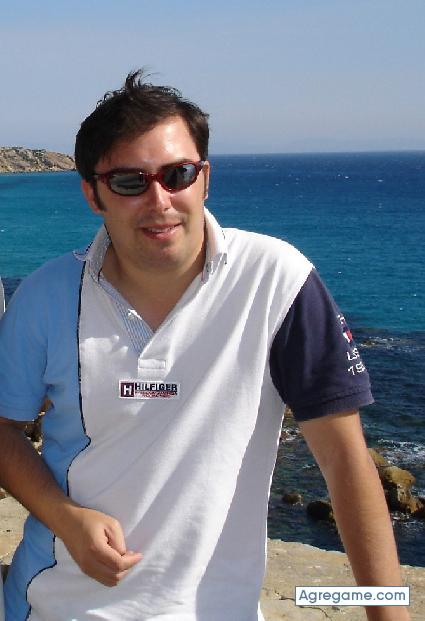 nete chico soltero en Sevilla