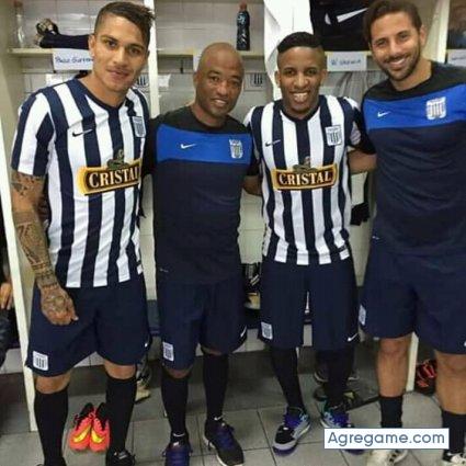 Canelo_surf chico soltero en Punta Hermosa