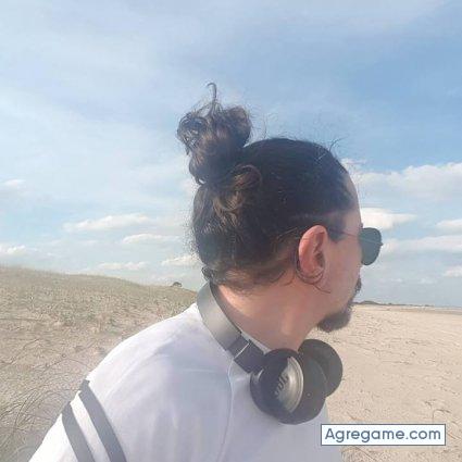 ale0440 chico soltero en Montevideo