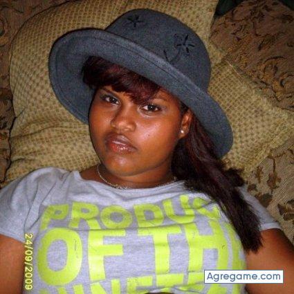 Germania chica soltera en Santo Domingo Oeste