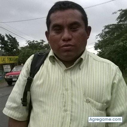 Tenor1 chico soltero en Managua