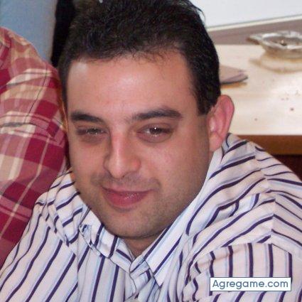 iannai chico soltero en Ugao-miraballes