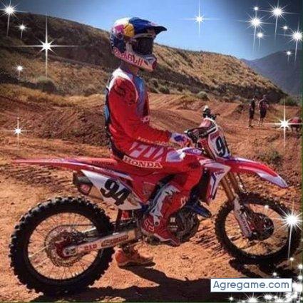 santoramo chico soltero en Lolotique