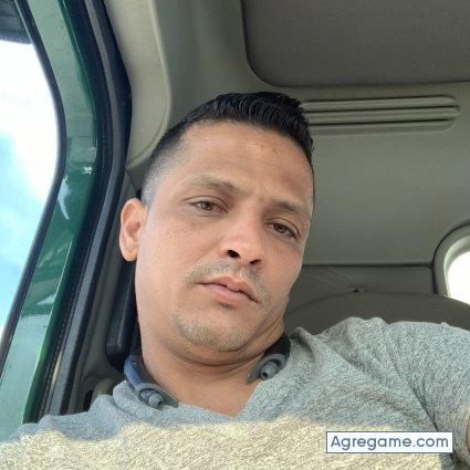 Arioski chico soltero en Miami