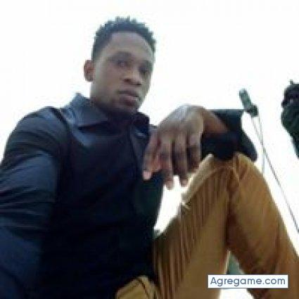 louvensonyean chico soltero en Santo Domingo Norte