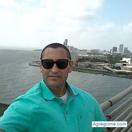 alejame23 chico soltero en Morgantown