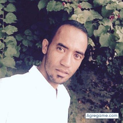 Tejedatk chico soltero en Santo Domingo