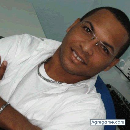 vcolon chico soltero en Santo Domingo Oeste