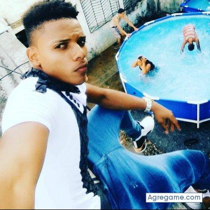 yohansetyoki chico soltero en Maimón