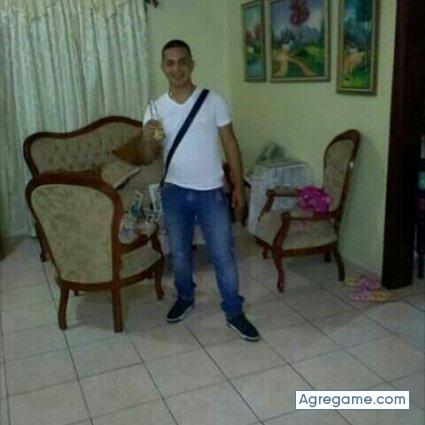 Reyger chico soltero en San Diego