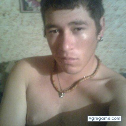 EMA1425 chico soltero en Clorinda