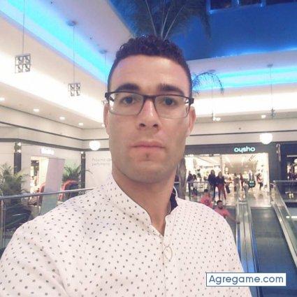 zakariatarik chico soltero en 