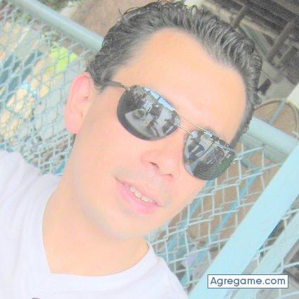 Armanblake chico soltero en Bogotá