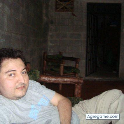 Famacupo chico soltero en Guápiles