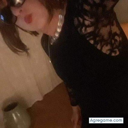 Julisalinda chica soltera en Monachil