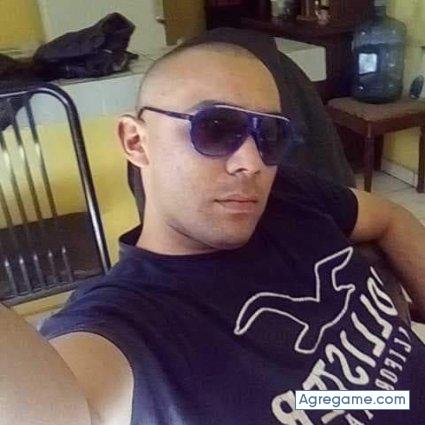 Slatanrt chico soltero en Ensenada