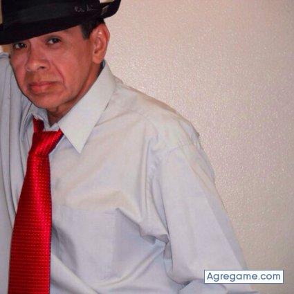 arturo1330 chico soltero en Long Beach