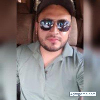 eduarchila chico soltero en Guatemala