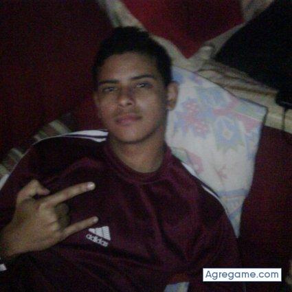 analizador09 chico soltero en Carayaca