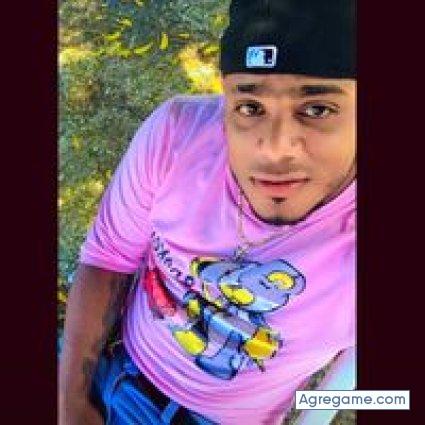 alexandercamil chico soltero en Baní