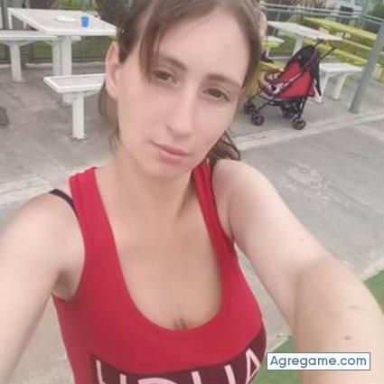 Cami32 chica soltera en Merlo