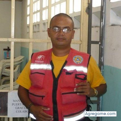 Paramedicopc chico soltero en Puerto Ayacucho