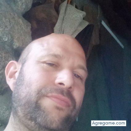 Sertini chico soltero en Madrid