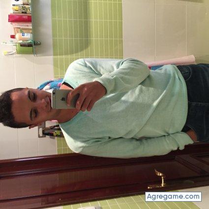 Andresmong chico soltero en Villa Alberdi