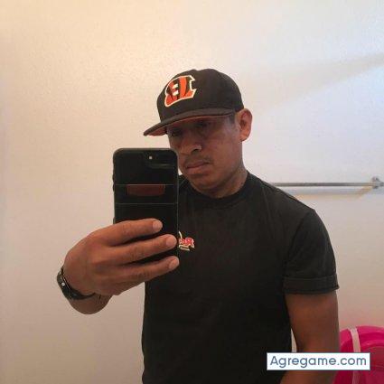 tinomedel chico soltero en Burbank